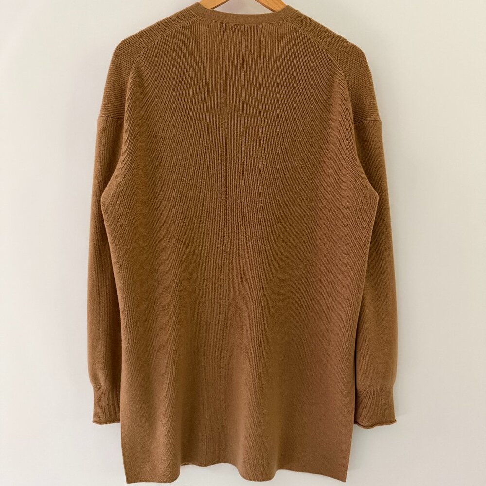Theory Long Cardigan in 100% Cashmere V Neck Old Money Quiet Luxury - Picture 4 of 6
